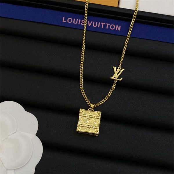 Wholesale Fashion High quality Necklace LOV #A1549