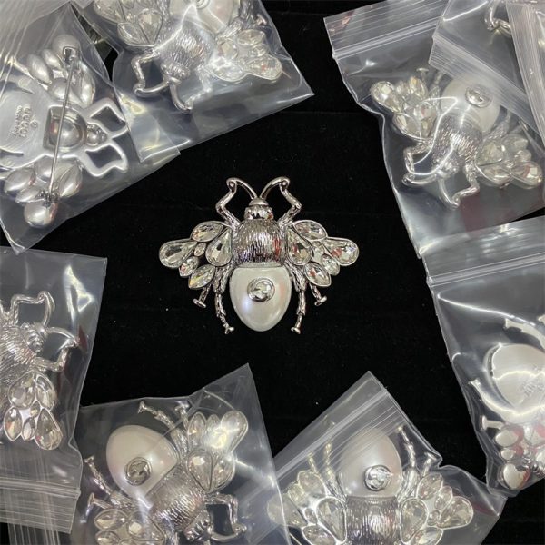 Wholesale Fashion Brooch GUI LJJ #A1808
