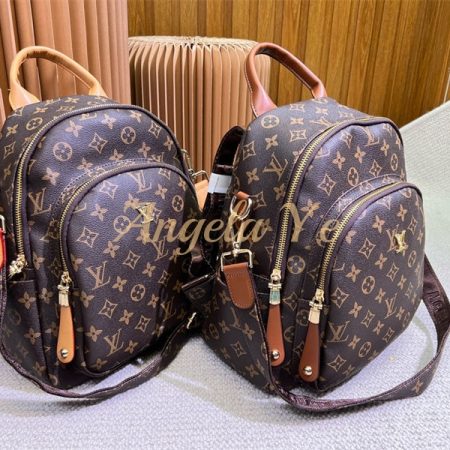 High quality backpack size:26*30cm LOV #20447 - Image 3