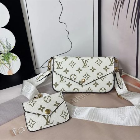 Wholesale messenger Bag size:19.5*11.5*3.5cm LOV #21117 - Image 4
