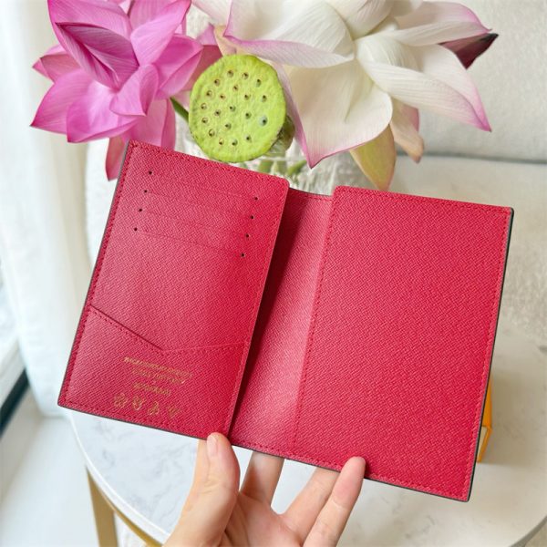 Wholesale Fashion passport holder size:10*14*2.5cm LOV #21139