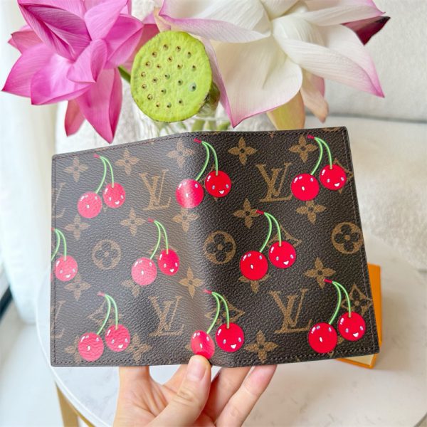 Wholesale Fashion passport holder size:10*14*2.5cm LOV #21139