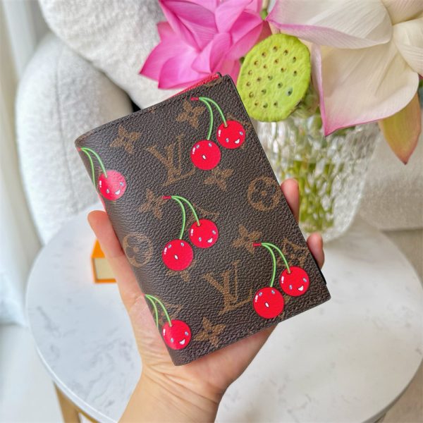 Wholesale Fashion passport holder size:10*14*2.5cm LOV #21139