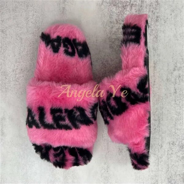 Wholesale  Fluffy slipper for Women Size:5-11 with box BAA #25061