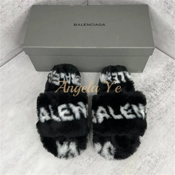 Wholesale  Fluffy slipper for Women Size:5-11 with box BAA #25061