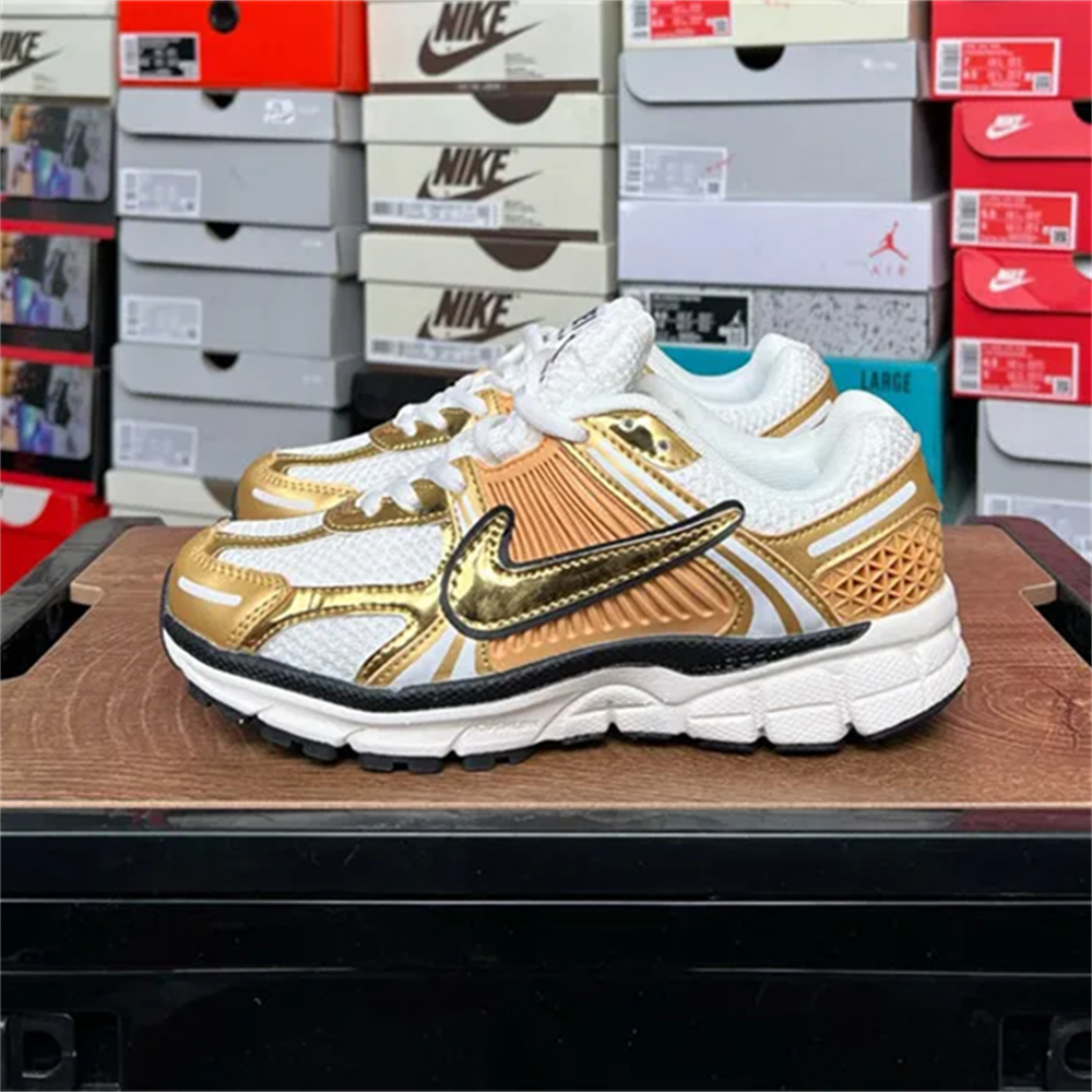 1 set fashion sport shoes & handbag free shipping LOV #26367 - Image 3