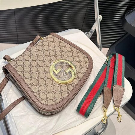 1 set fashion slipper & shoulder bag GUI #26546 - Image 2