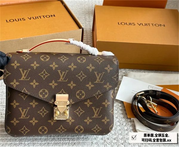 1 set fashion sandals & shoulder bag free shipping FEI LOV #26654