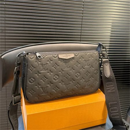 High quality shoulder bag size:29*17cm LOV #26776