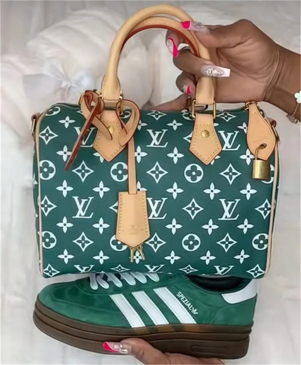 1 set fashion sport shoes & handbag free shipping LOV #26848