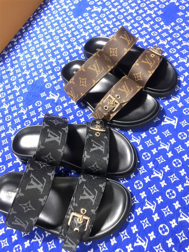 High quality slipper for women size:5-10 with box LOV SY #27036 - Image 2