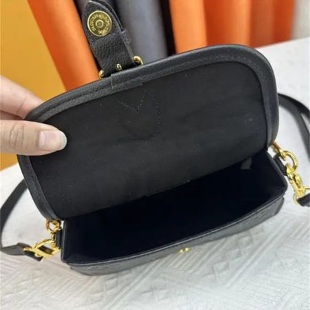 1 s1 set fashion slipper & bag LOV #27083 - Image 3