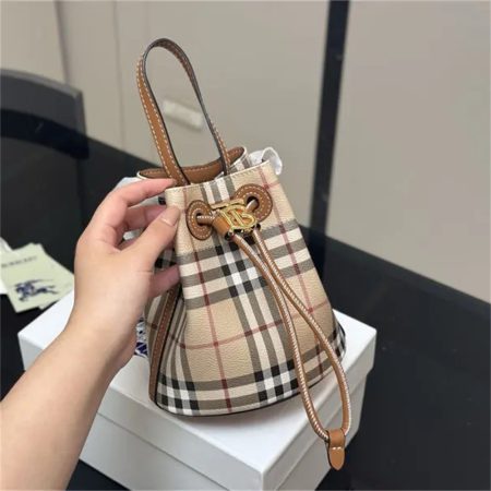 1 set fashion slipper & Jumpsuit & bag for women free shipping BUY #27127 - Image 3