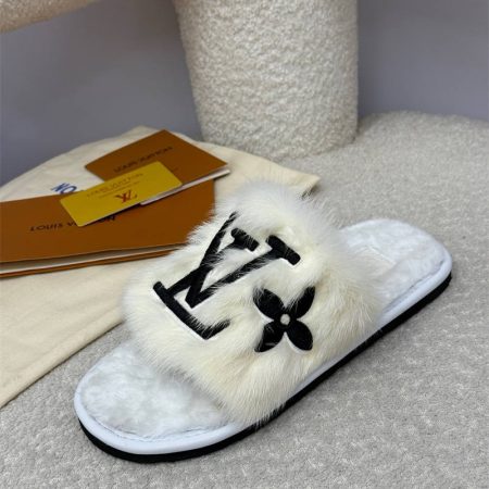 Top quality fashion Fuzzy Slipper size:5-11 with box LOV 618 #27247 - Image 2