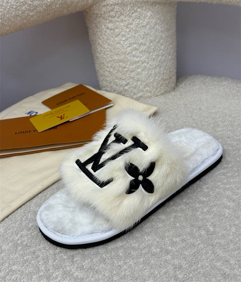Top quality fashion Fuzzy Slipper size:5-11 with box LOV 618 #27247 - Image 2