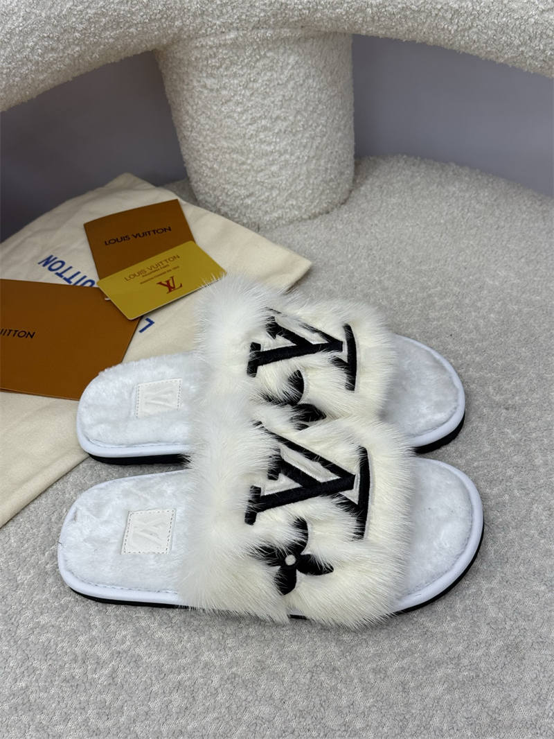 Top quality fashion Fuzzy Slipper size:5-11 with box LOV 618 #27247 - Image 3