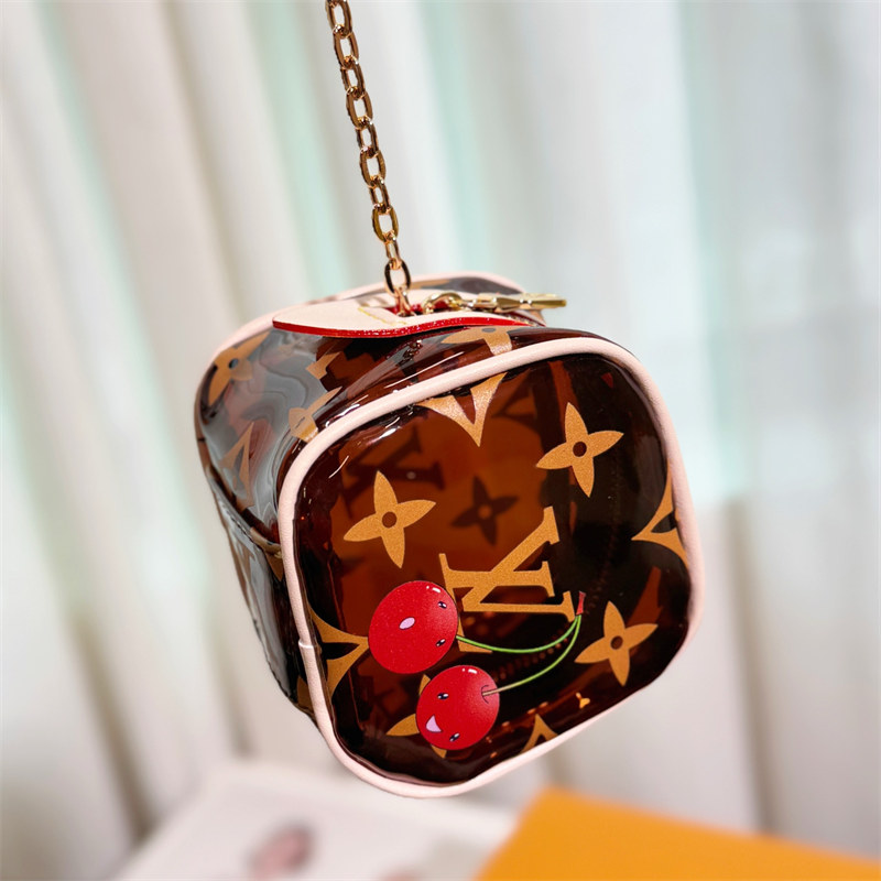 High quality key chain(with box) LOV WW #28052 - Image 3