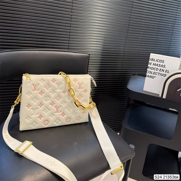 High quality fashion shoulder bag size:27*20cm LOV MLB #28156 - Image 4