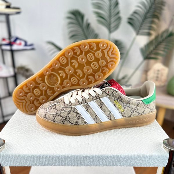 1 Pair fashion sport shoes size:5.5-11 with box free shipping ADI #28162