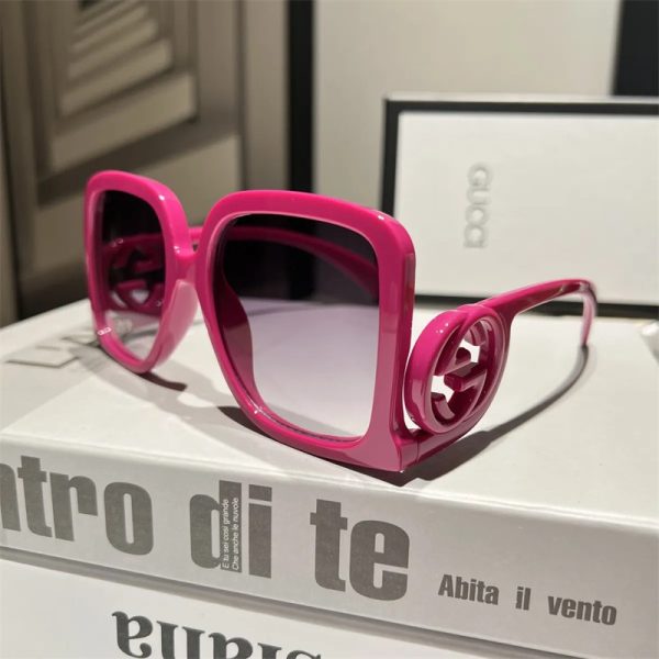 Wholesale sunglasses with box GUI JS #29041