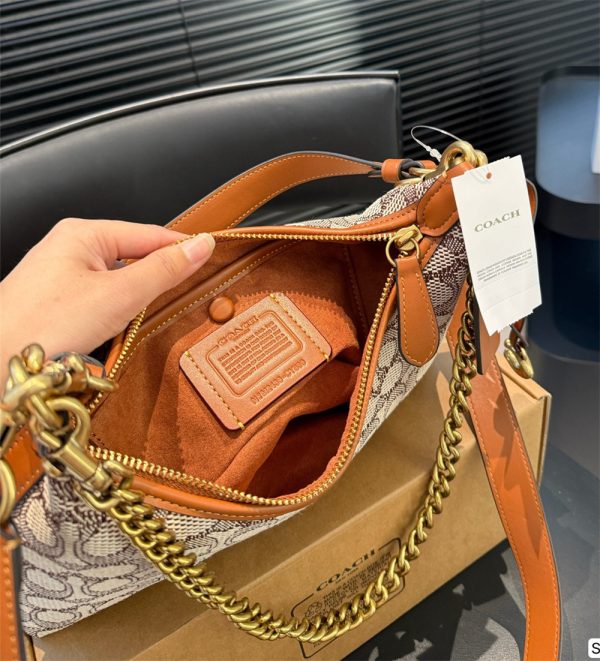 High quality shoulder bag size:27*15cm COH #29177