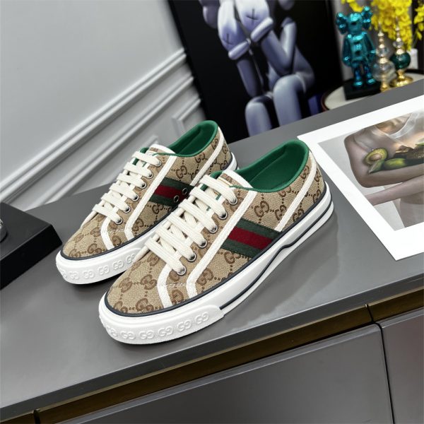 High quality couple sneakers size:5-11 with box GUI #29179