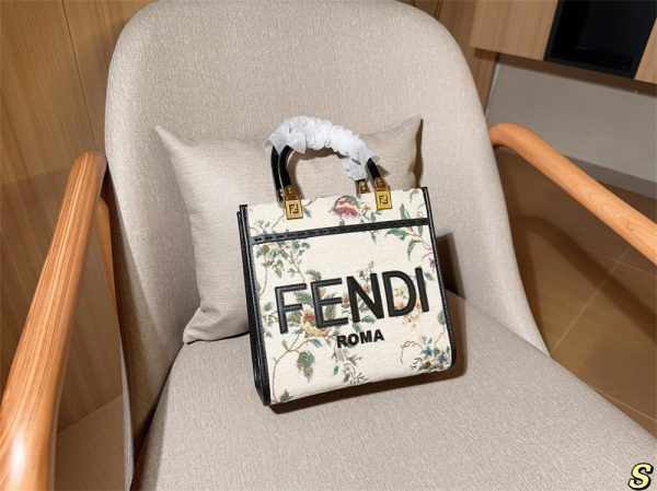 High quality Tote bag size:23/35cm FEI #29196