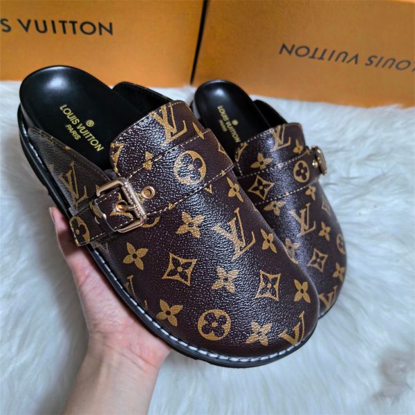1 pair couple slippers size:5-11 with box LOV #29238