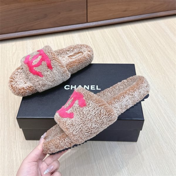 High quality fuzzy slipper size:5-10 with box CHL #29291
