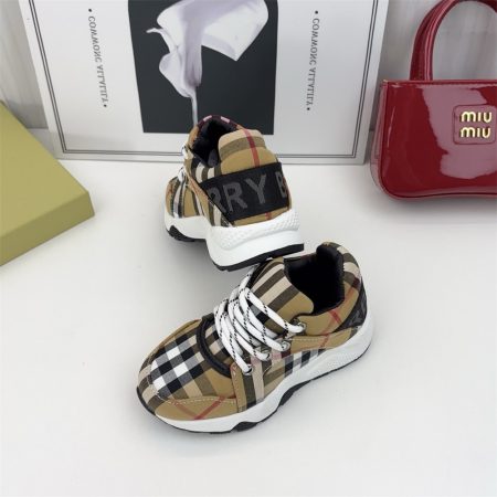 High quality sneaker for kid size:9c-3Y BUY #29401 - Image 3