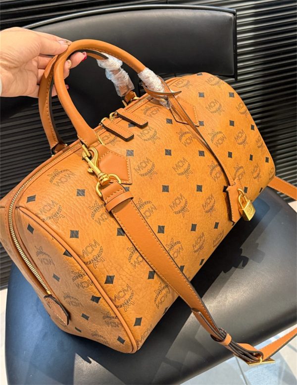 High quality handbag size:33*20cm MCI #29434