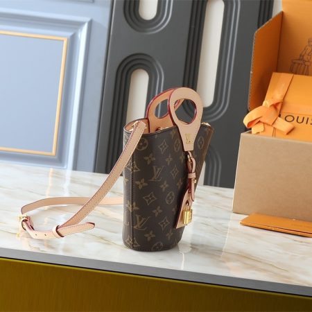 Top quality leather bucket bag size:36*48*21.5cm LOV #29456 - Image 2