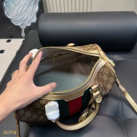 High quality handbag size:32*21cm GUI #29461 - Image 4