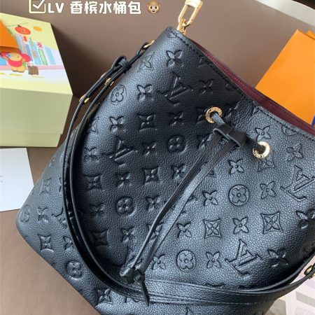 High quality leather bucket bag size:26*25cm LOV #29670 - Image 3