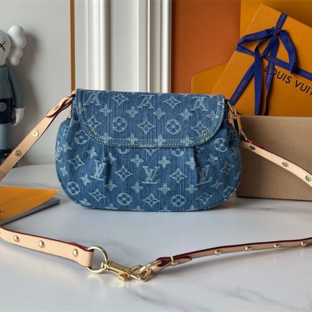 Top quality denim shoulder bag size:27*18*3cm LOV #29673 - Image 5