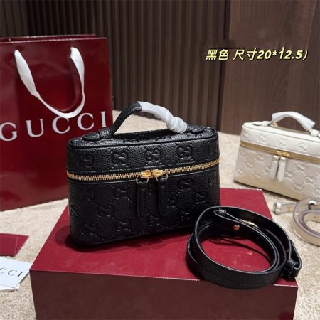 High quality makeup bag size:20*12.5cm GUI #29920