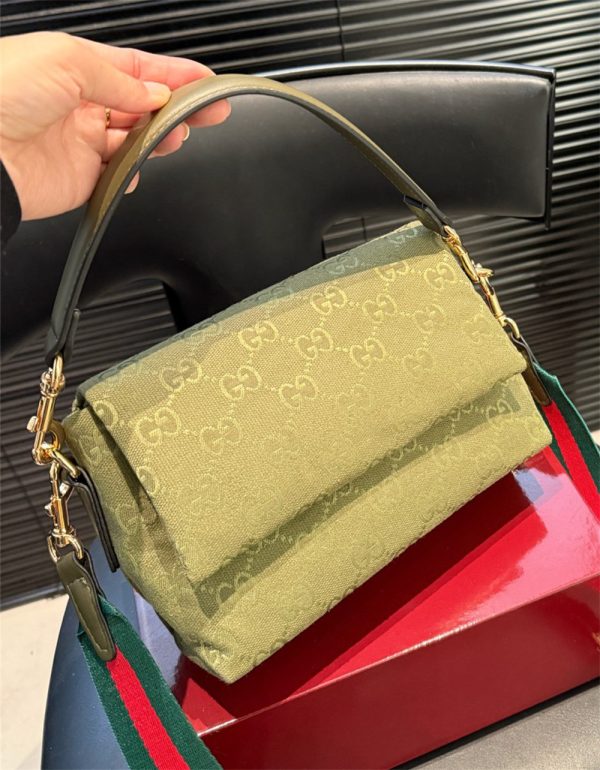 High quality shoulder bag size:20cm/36cm GUI #29949