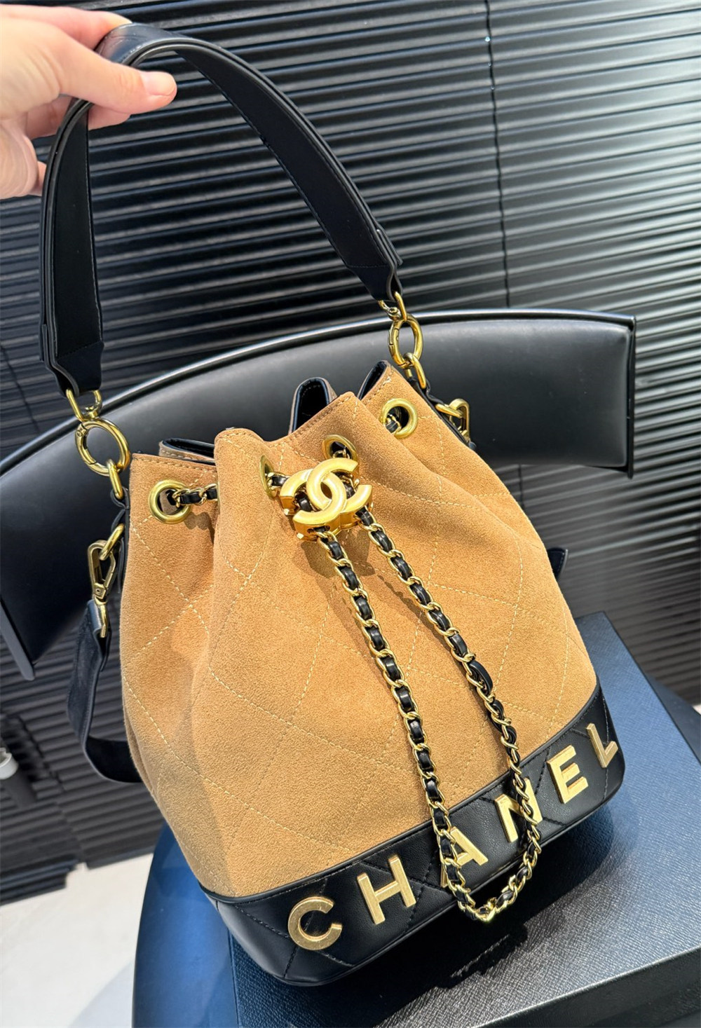 High quality bucket bag size:21*25cm CHL #29977 - Image 2