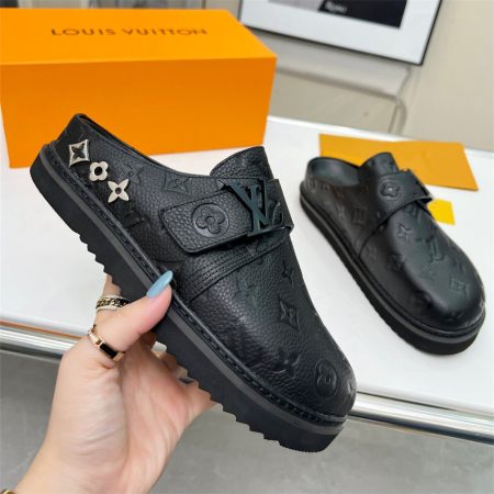 High quality couple slippers size:5-11 with box LOV #29984,Top Quality Shoes - Image 2