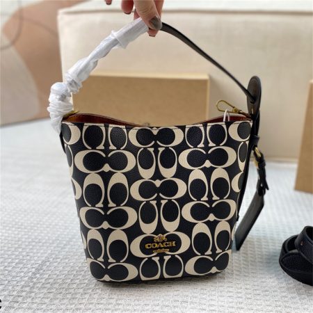 High quality bucket bag size:17*12*18cm COH #29997