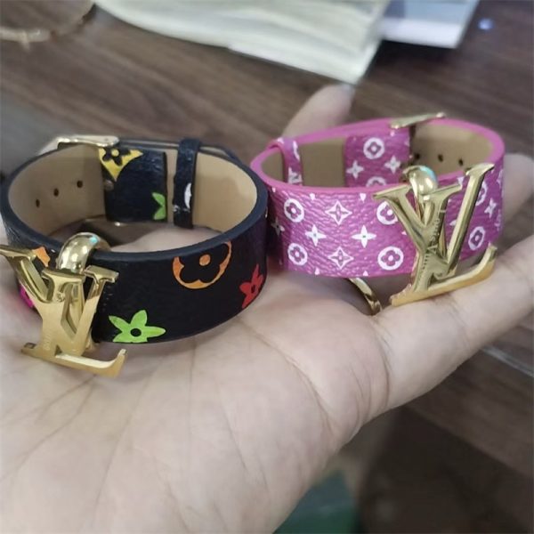 Wholesale Fashion Bracelet LOV KE #A5553