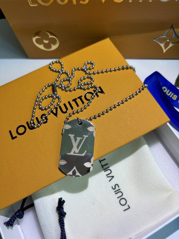 Wholesale Fashion High Quality Necklace DIR XY #A1797