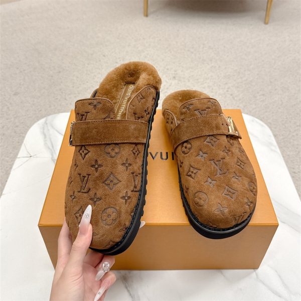 High quality couple fuzzy slipper size:5-11 with box LOV #30003,Top Quality Shoes