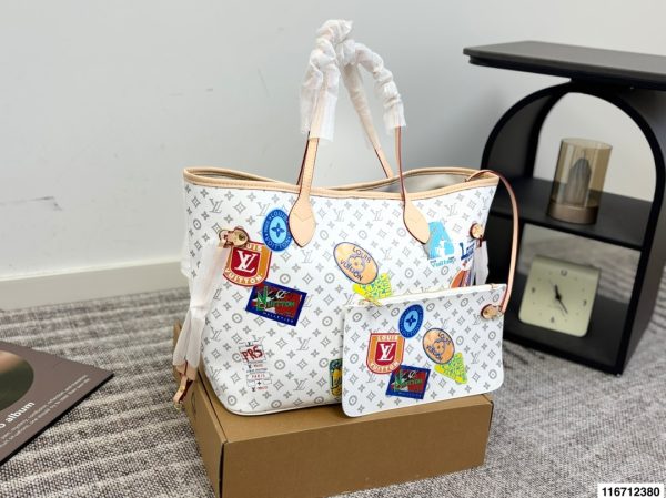 High quality neverful Tote bag size:33*29cm LOV #30008