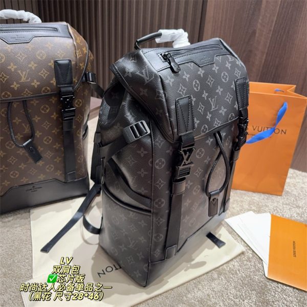 High quality backpack size:28*46cm LOV #30034