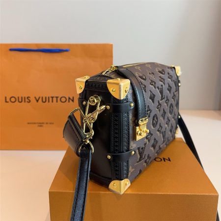 High quality shoulder bag size:24*8*15cm LOV #30045 - Image 2
