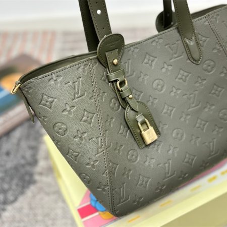 High quality Tote bag size:28*23cm LOV #30057 - Image 2
