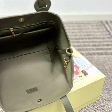 High quality Tote bag size:28*23cm LOV #30057 - Image 3