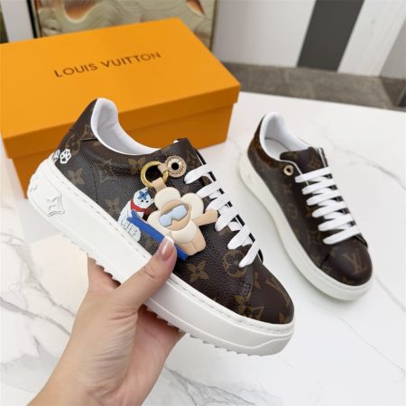 High quality sneaker size:5-11 with box free shipping LOV #30097