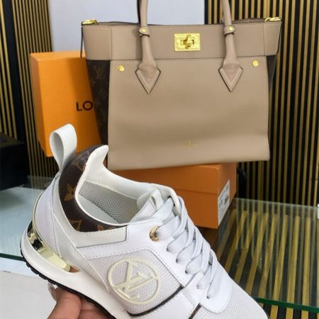1 set fashion sneaker &Tote bag free shipping LOV #30100